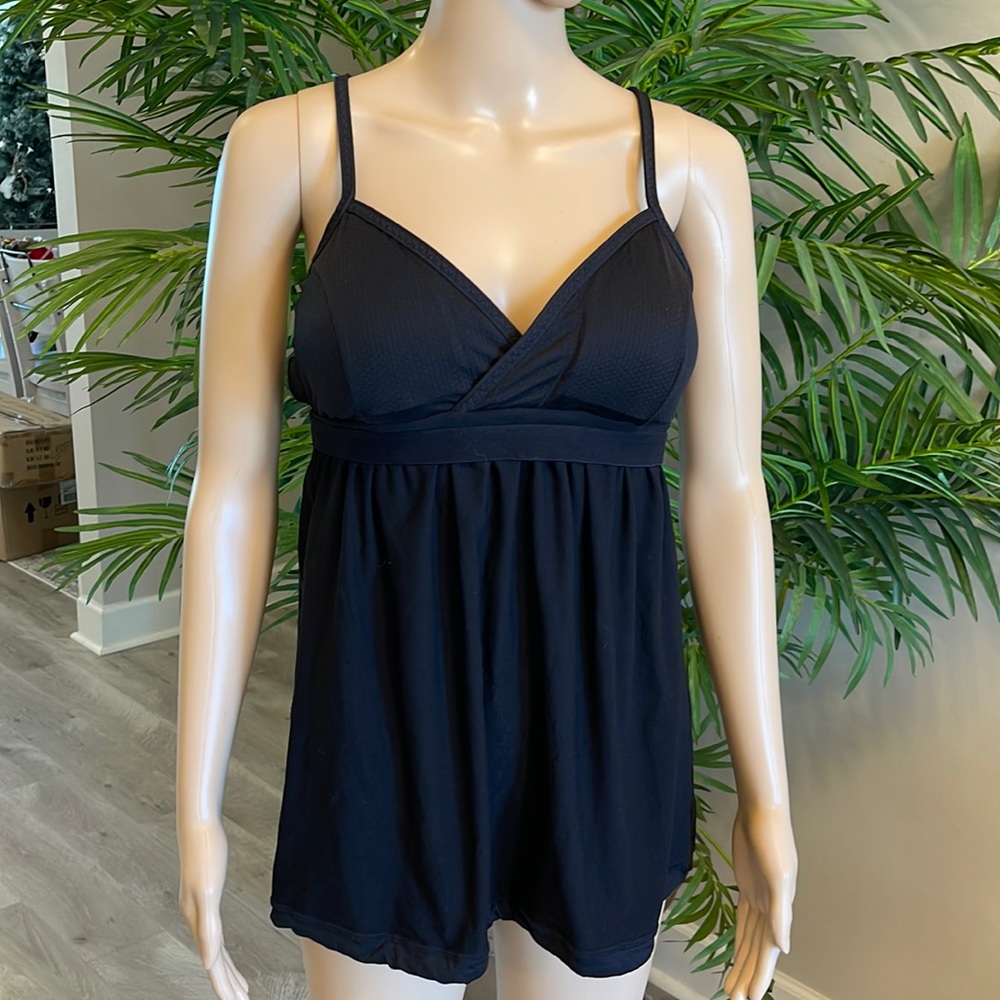 Lulu Lemon black padded tank size Small